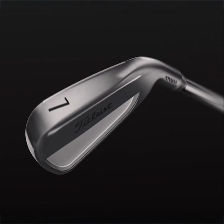 cận cảnh gậy sắt T100 - model 2025 đế gậy lướt cỏ tối ưu