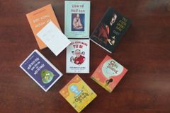 Thái Hà Books tặng sách cho Thư viện