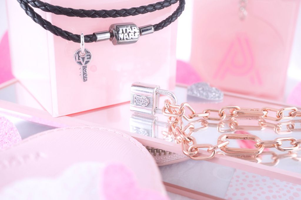 Review Pandora Padlock & Key Dangle Charm
