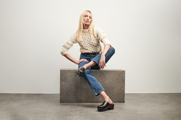 Quần Candice Swanepoel 's Go-To Denim bền vững