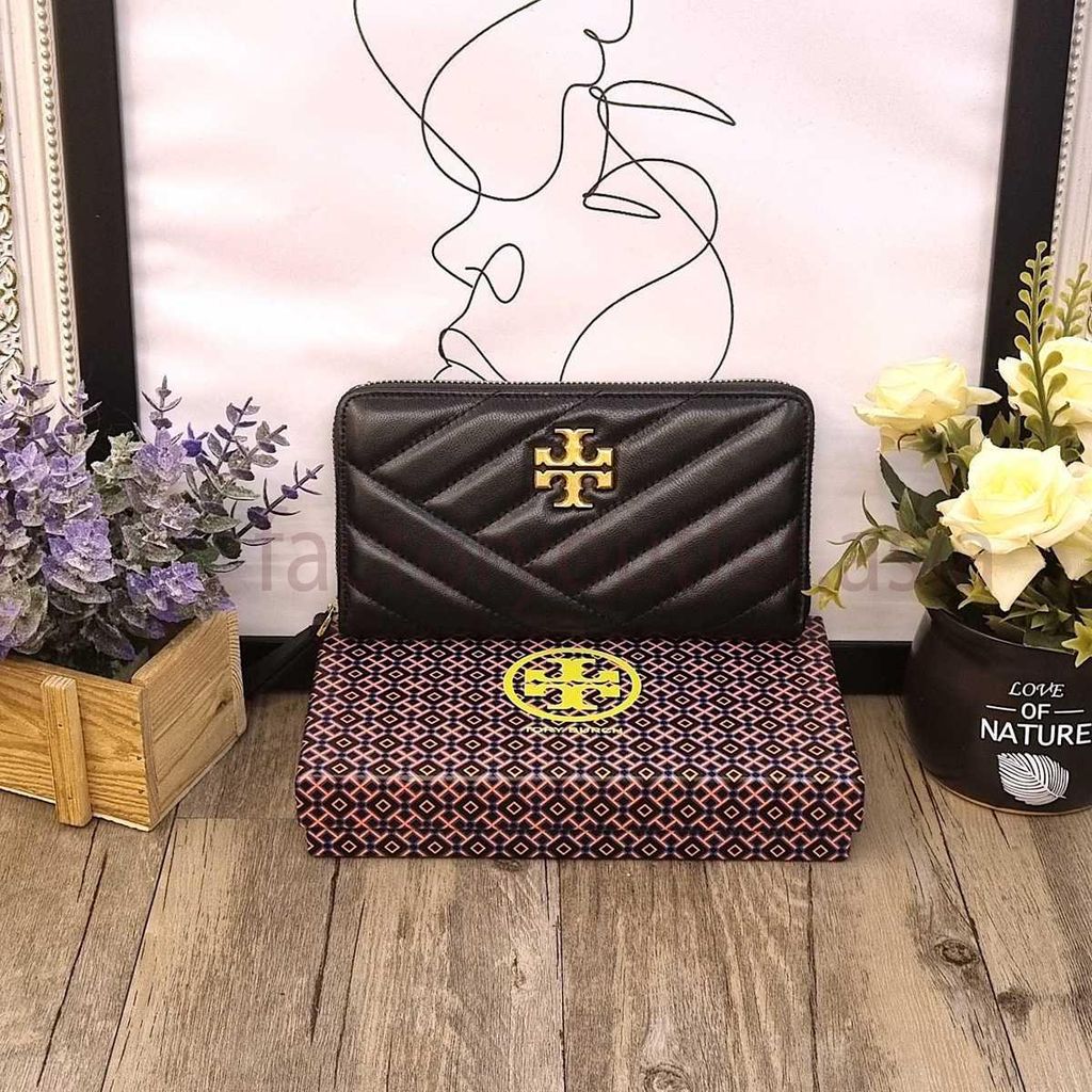 Ví Tory Burch Kira Chevron Zip Đen