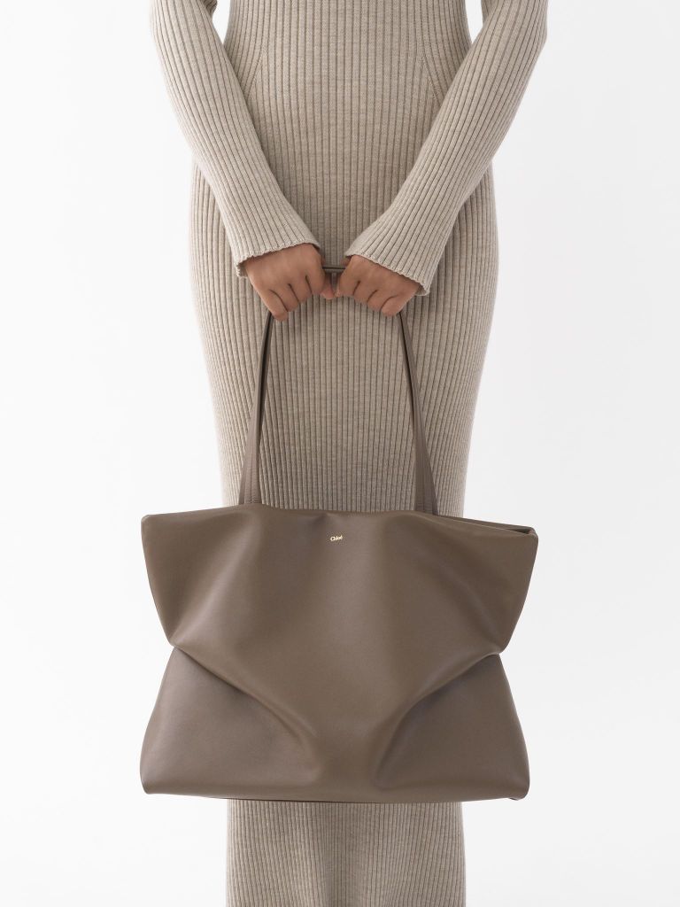 Judy East West Tote Bag Mới nhất của Chloé 2022