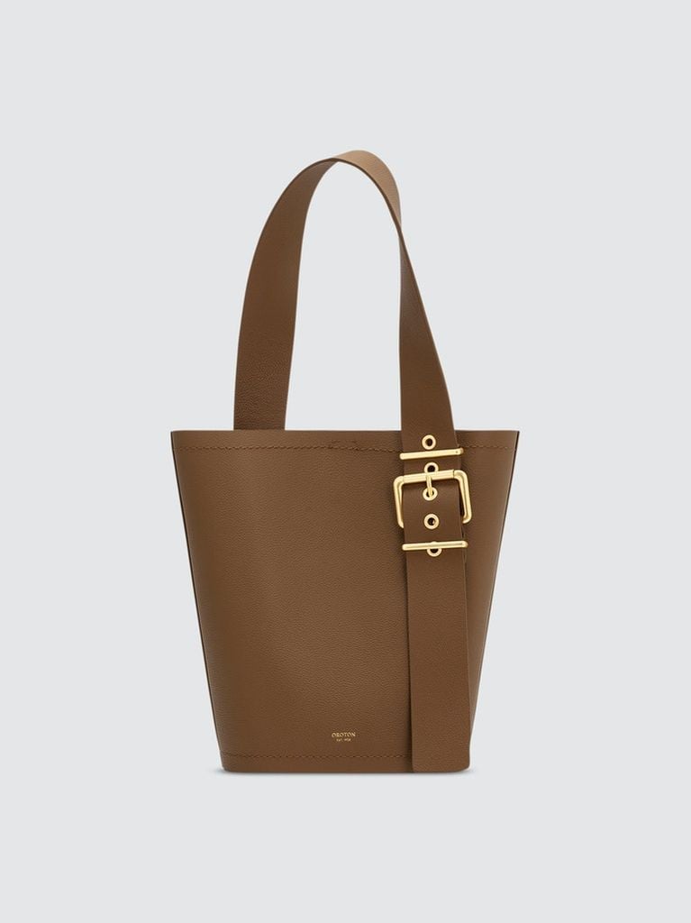 Bucket Bag Redux: 5 Chiếc Túi Xô Mùa Mới Nhất