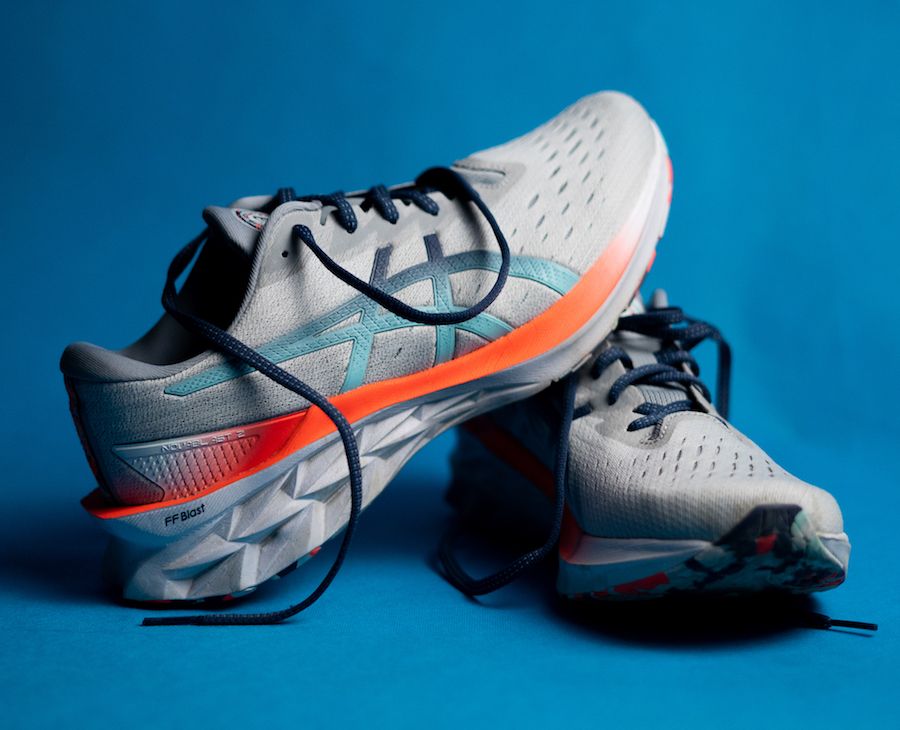 ASICS Novablast 3 ra mắt 2022