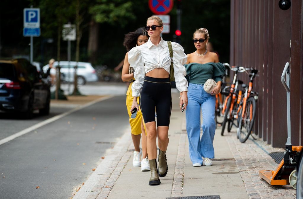 10 Quần Short Biker nâng tầm phong cách P2