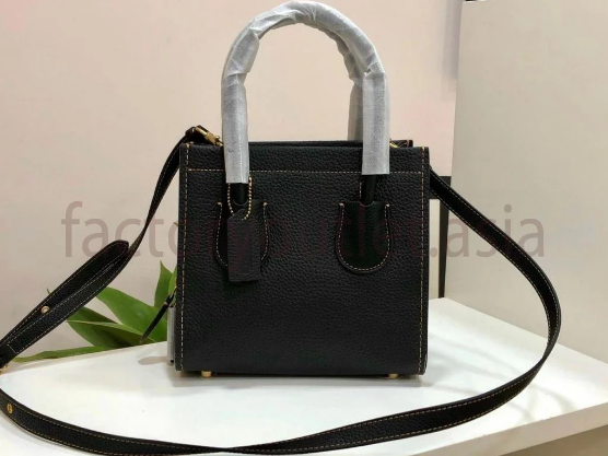 Túi Xách Coach Cashin Carry Tote 22