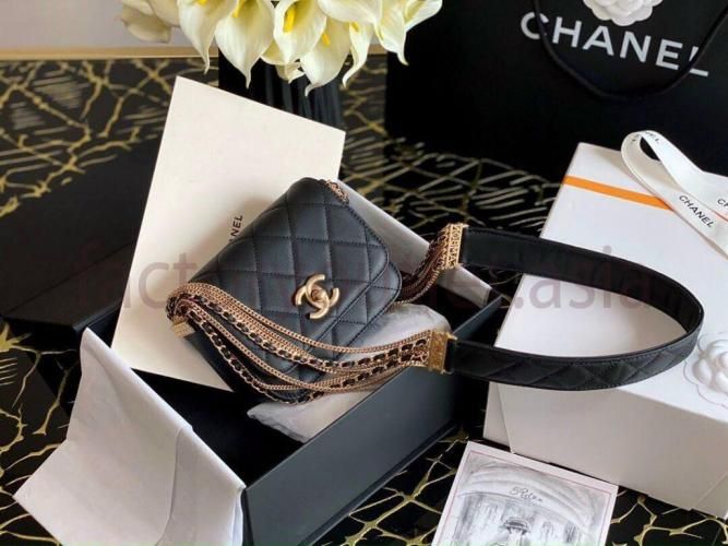 Túi đeo chéo Chanel Multichain Lambskin Mini
