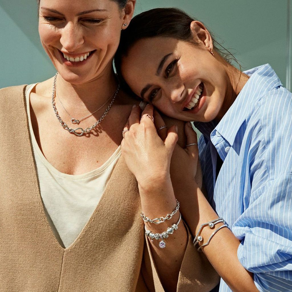 Bộ sưu tập charm Pandora Mother’s Day 2022