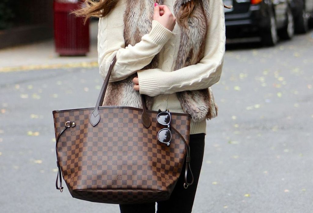 Louis Vuitton Neverfull Có Đáng Để Đầu Tư?