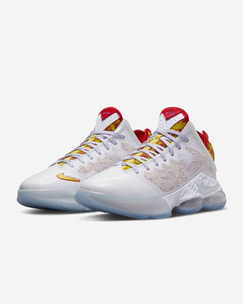 Giày bóng rổ nữ - Top 4 Đôi Nike được ưa chuộng