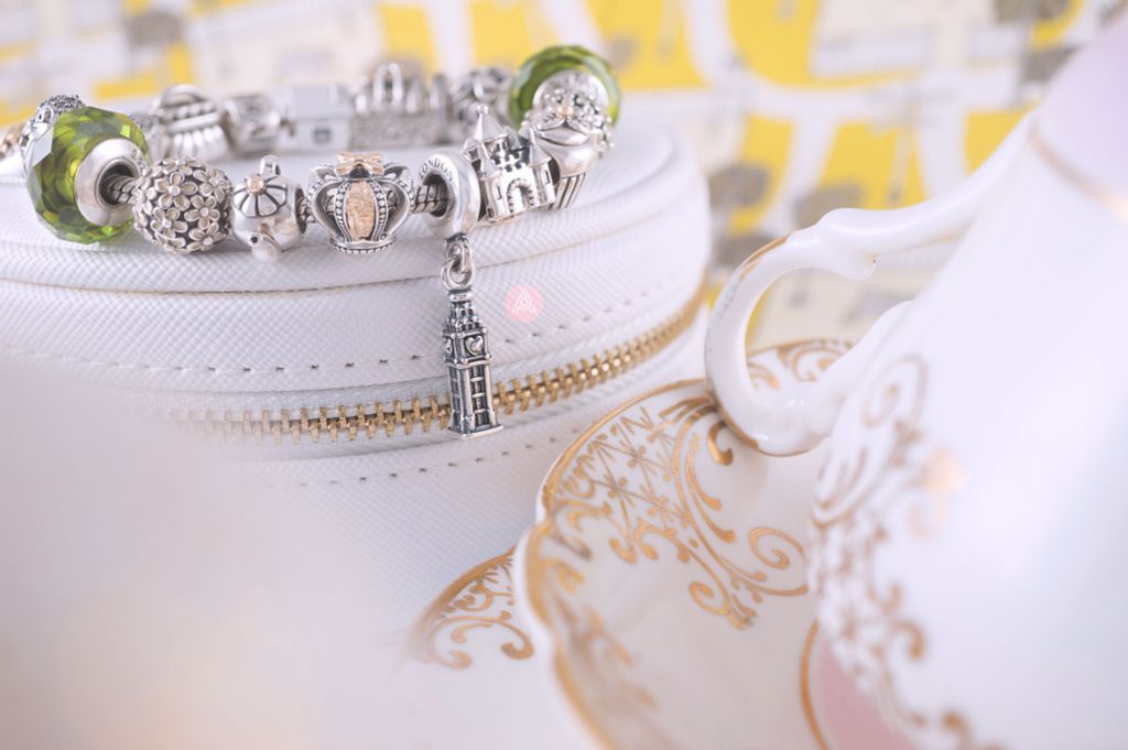 Pandora 14k Gold Two-tone Crown tuyệt đẹp