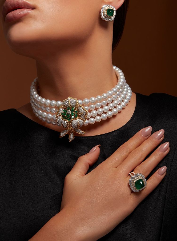 Vòng choker là món trang sức cần có năm 2022