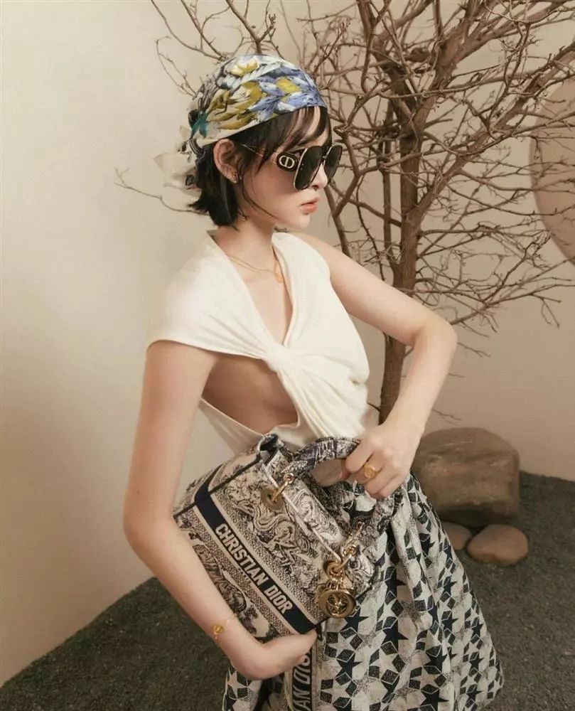 Chọn túi hiệu thông minh khi có 