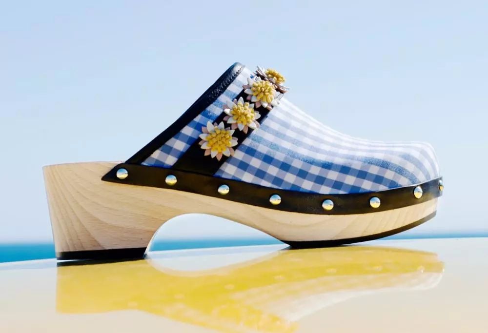 Top 10 đôi clog giúp một ngày của bạn đơn giản hơn