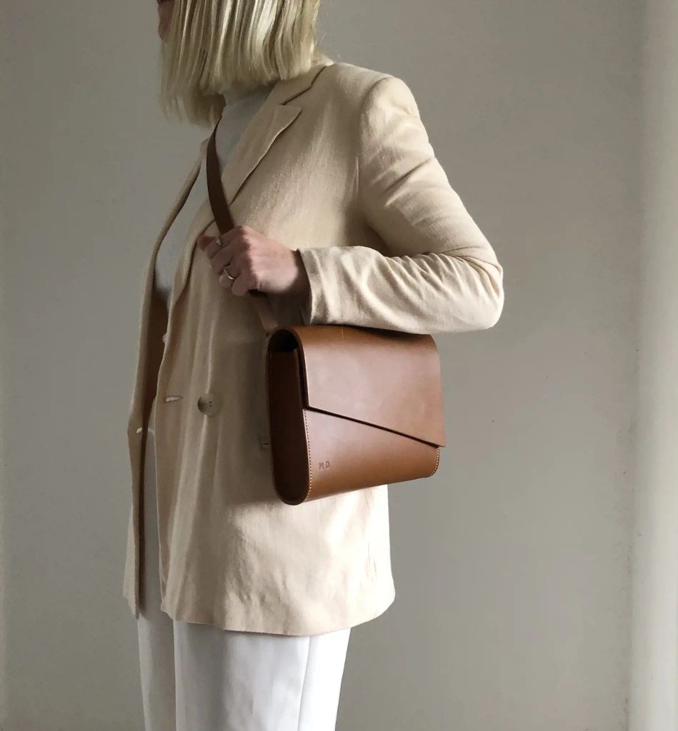 10 túi xách tối giản dành cho cô nàng minimalism
