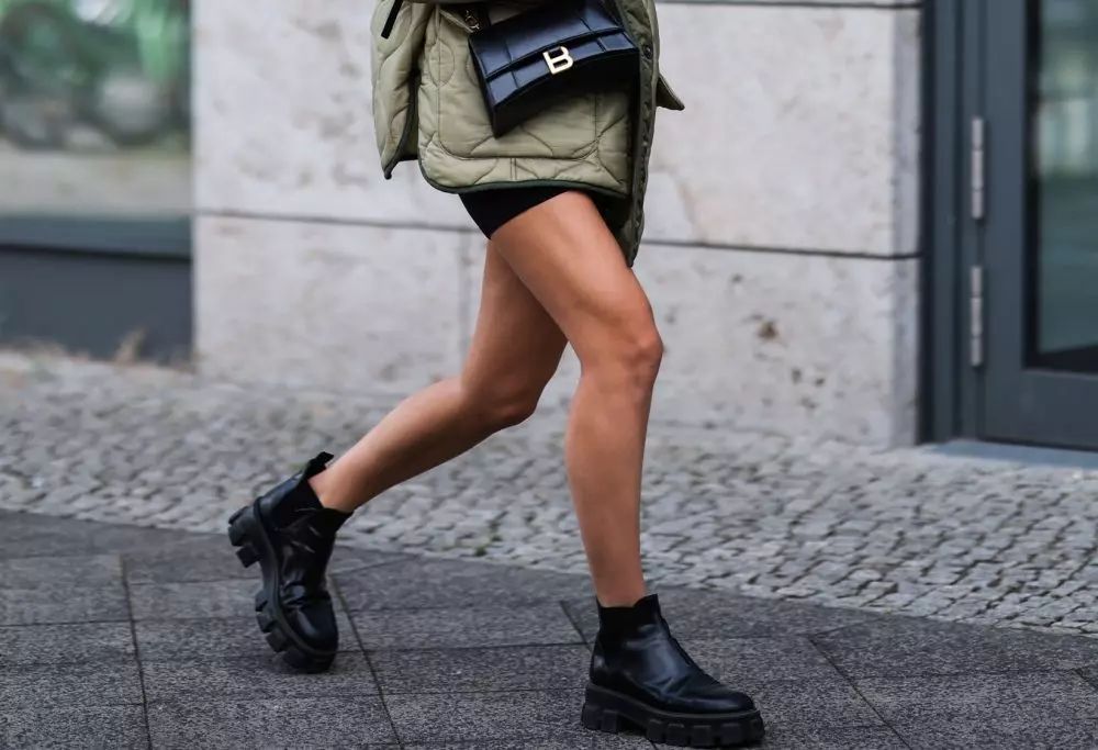 Hướng dẫn mix giày Boots với mọi outfit
