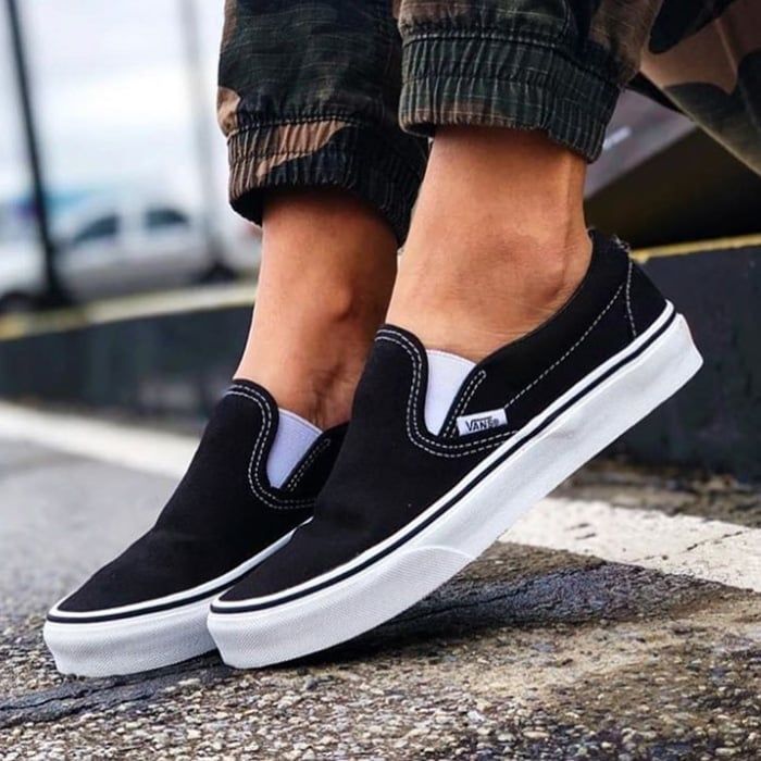 Vans Slip On - Top 4 Mẫu Giày Vans mới nhất 2022