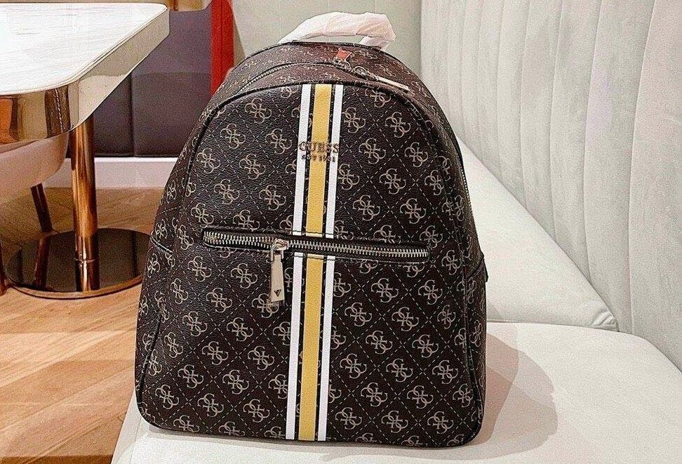 Balo Guess Vikky Logo Printed In Brown