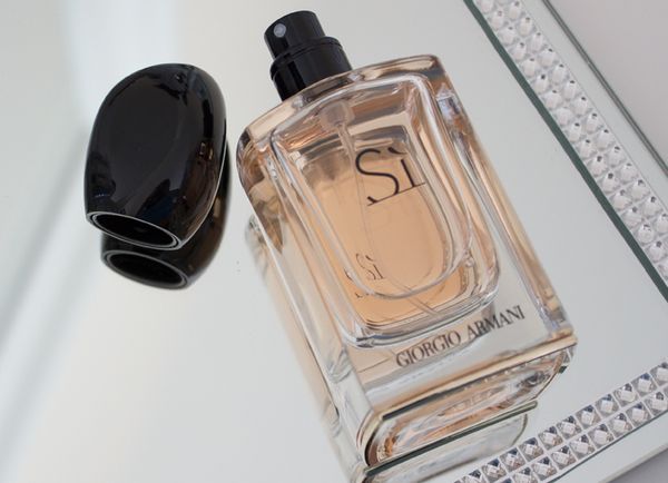 Nước Hoa Giorgio Armani SÌ EDP Gi Cảm Đầy Tinh Tế – Thế Giới Son Môi