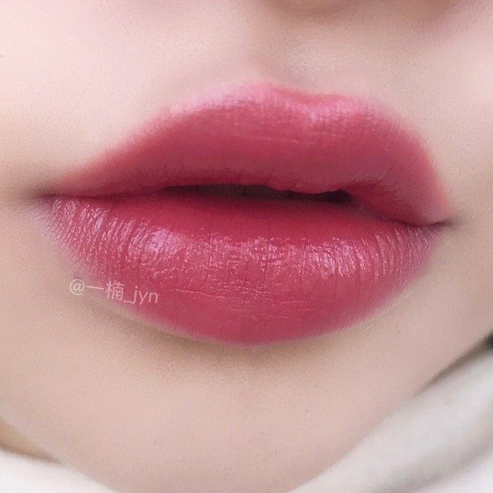 Kết quả hình ảnh cho TOM FORD - Son thỏi Lip Color vỏ vàng mầu 69"