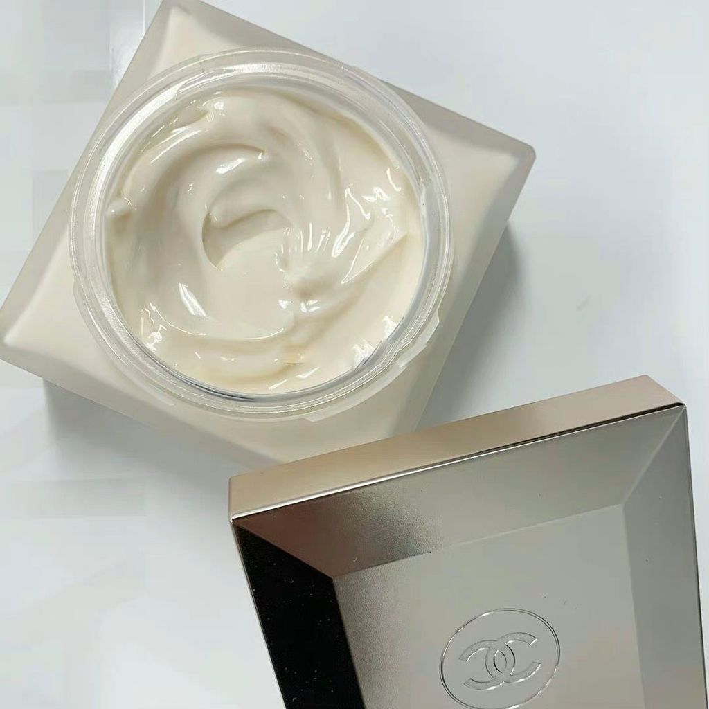 Kem Dưỡng Thể Chanel Gabrielle Body Cream 150G – Thế Giới Son Môi