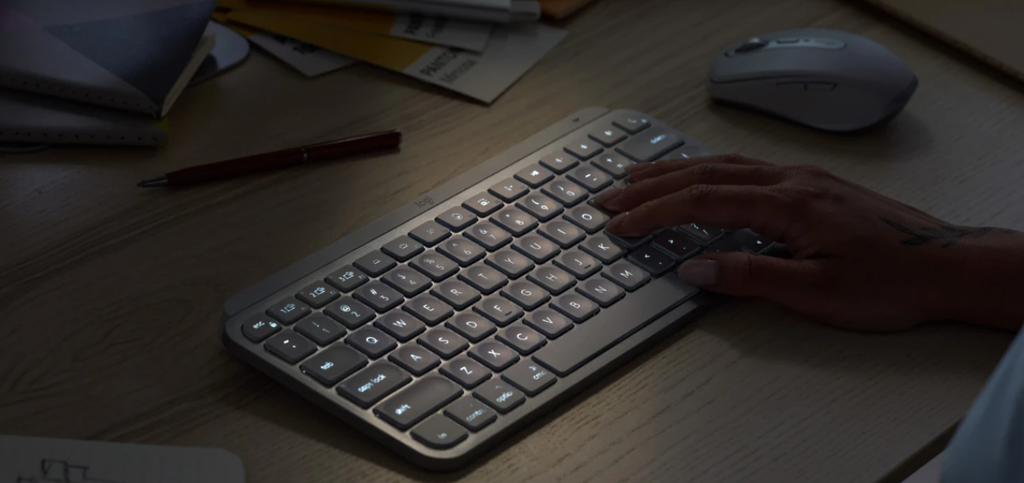 GEARVN bàn phím không dây Logitech MX Keys Mini for Mac - Pale Gray