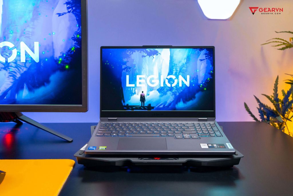 GEARVN - Laptop gaming Lenovo Legion 5 15IAH7 82RC0090VN