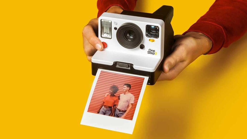 GEARVN - Polaroid là gì?