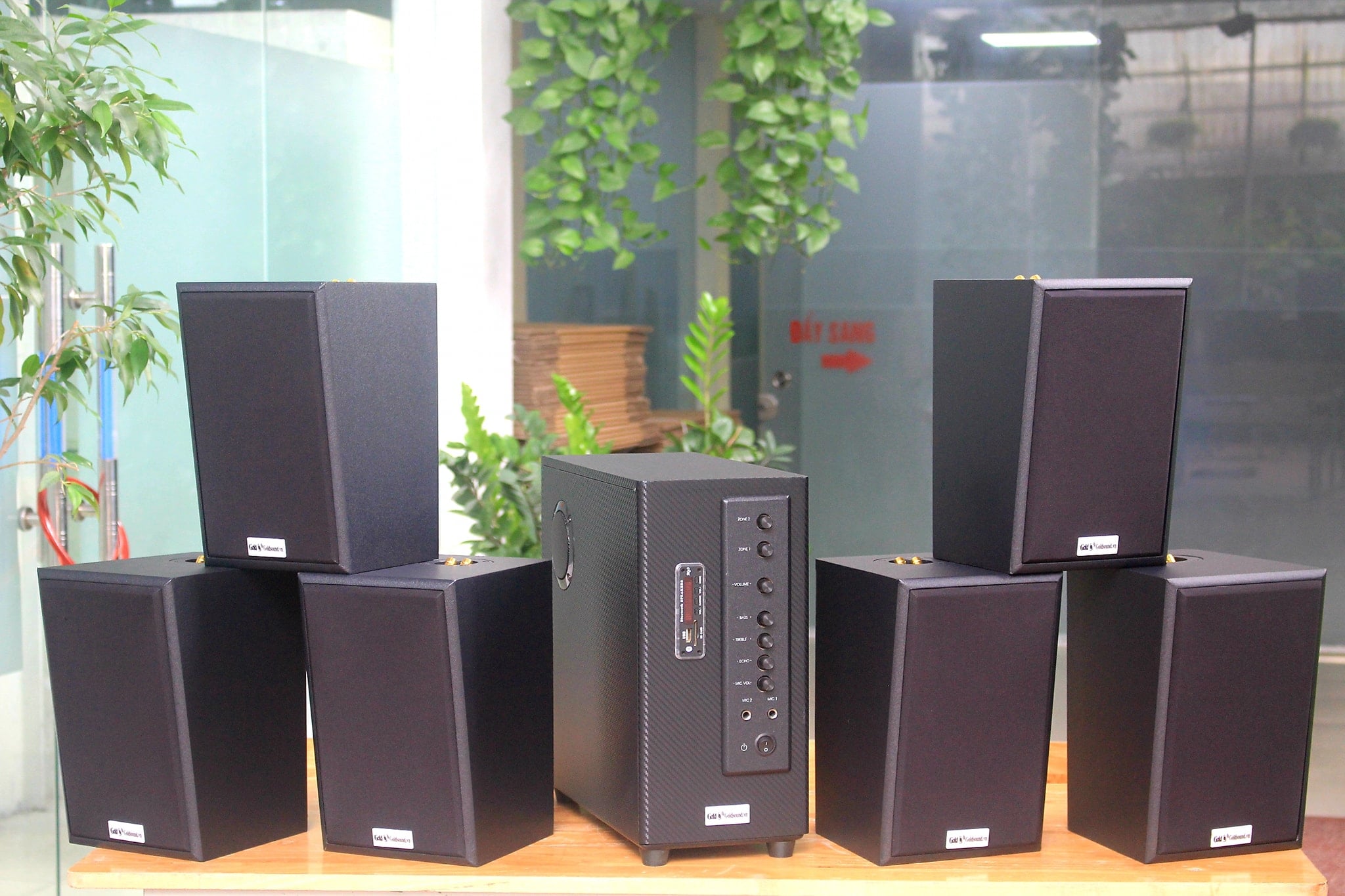 Loa nhà hàng loa cafe GIẢM 30% TRỌN GÓI dàn âm thanh V40C chuyên dụng lắp quán cafe, spa, quán ăn,...từ 40m2- 200m2