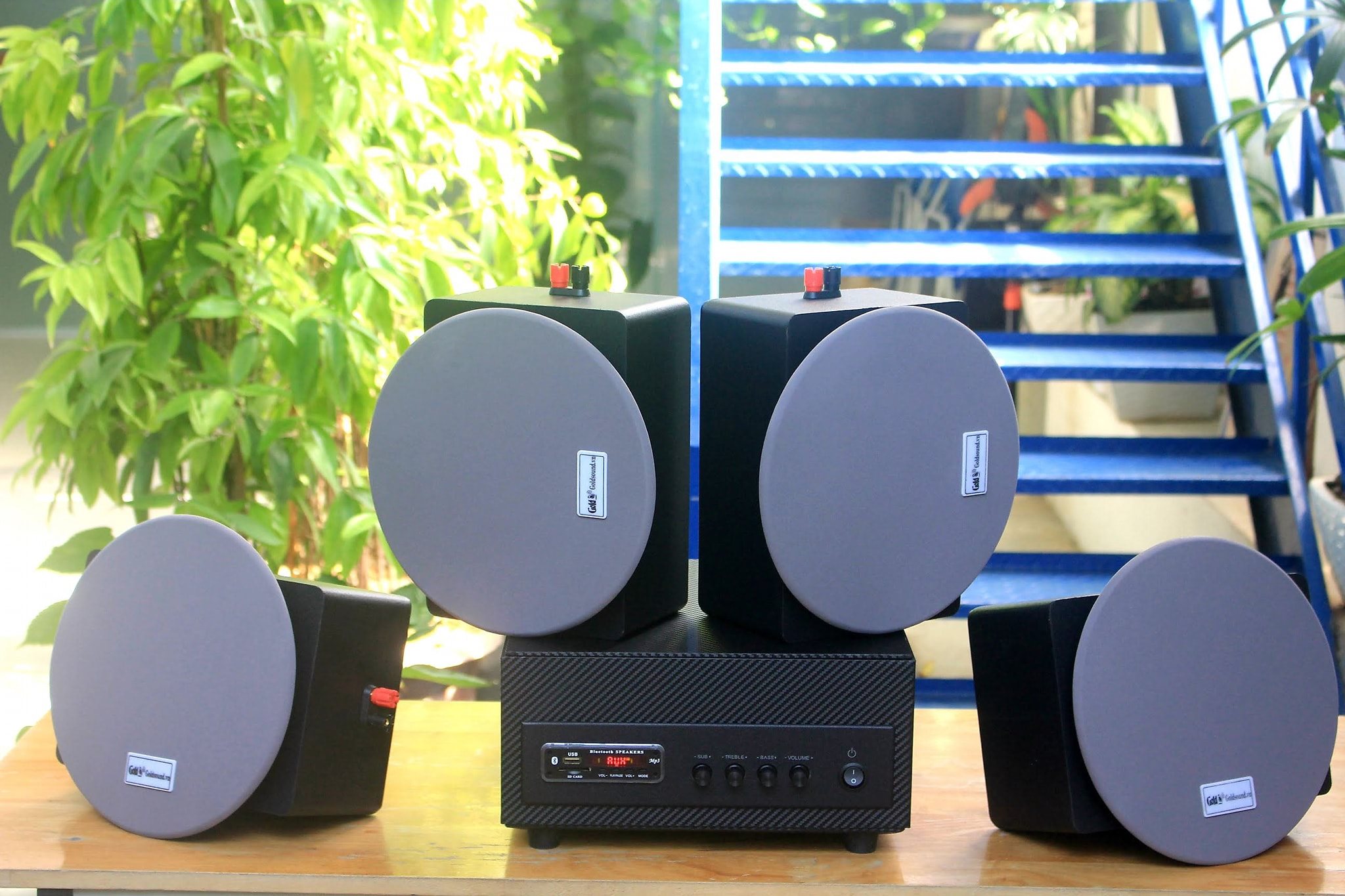 Tháng TẾT - GIẢM 30% dàn loa ÂM TRẦN VAT16