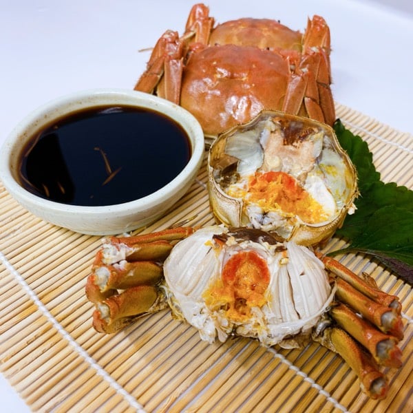 Cua lông đực có gạch không ? Phân biệt cua đực và cua cái