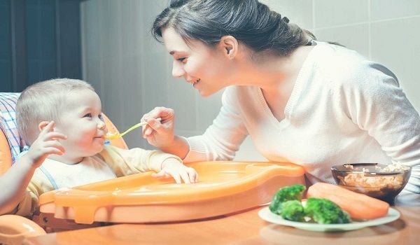 Bé mấy tháng ăn được tôm sau khi sinh? Mẹo vặt dành cho mẹ chú ý