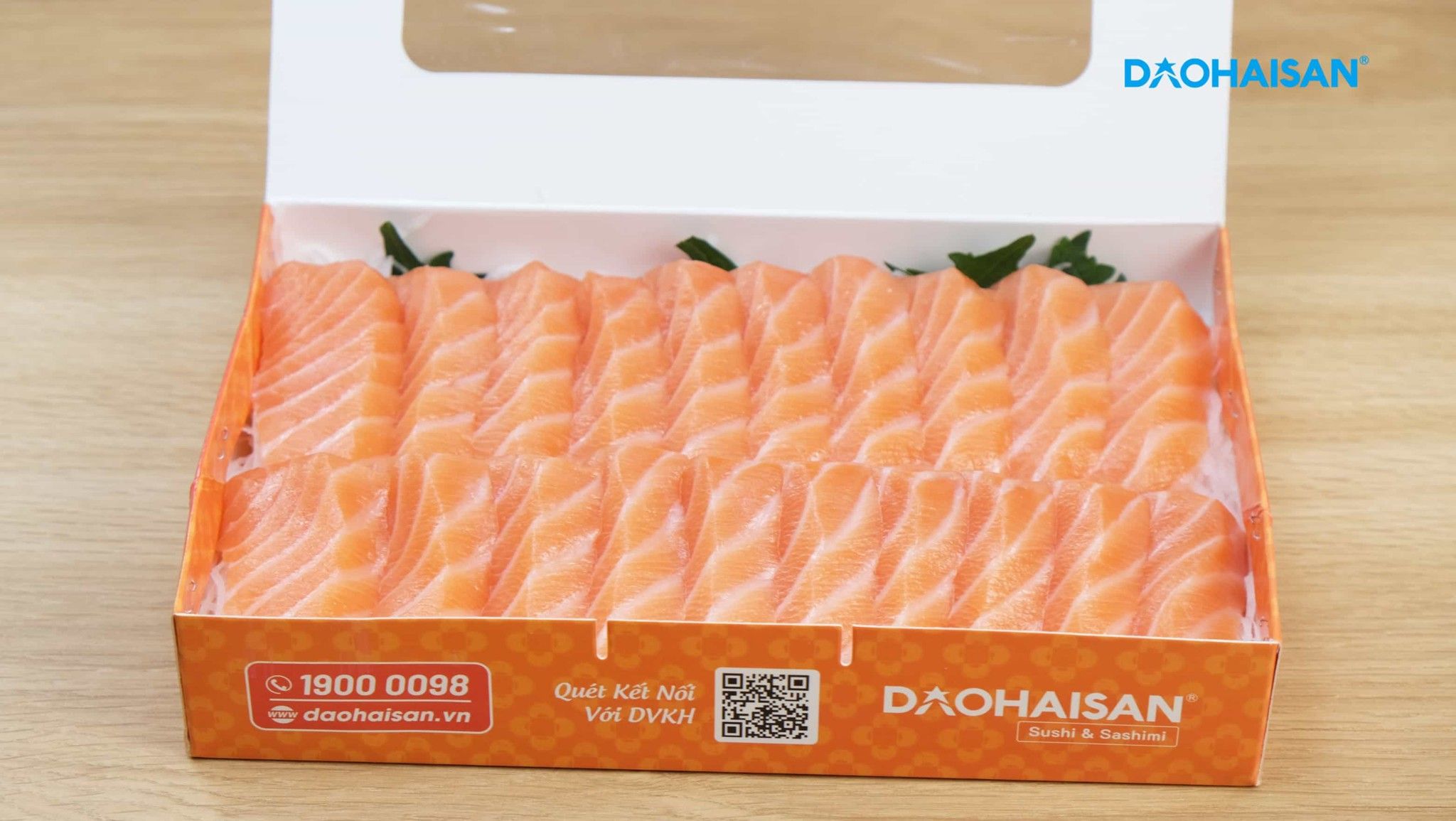 Cá hồi Sashimi trọng lượng 300g phù hợp cho 3 - 4 người dùng