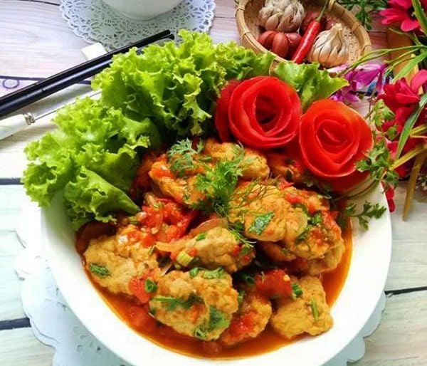 Cách làm chả mực sốt cà chua và một số món ăn ngon từ chả mực Hạ Long