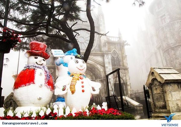 Đón giáng sinh tại AEON Mall trong Ngôi Làng Tuyết Phủ ở nhiệt độ 10°C
