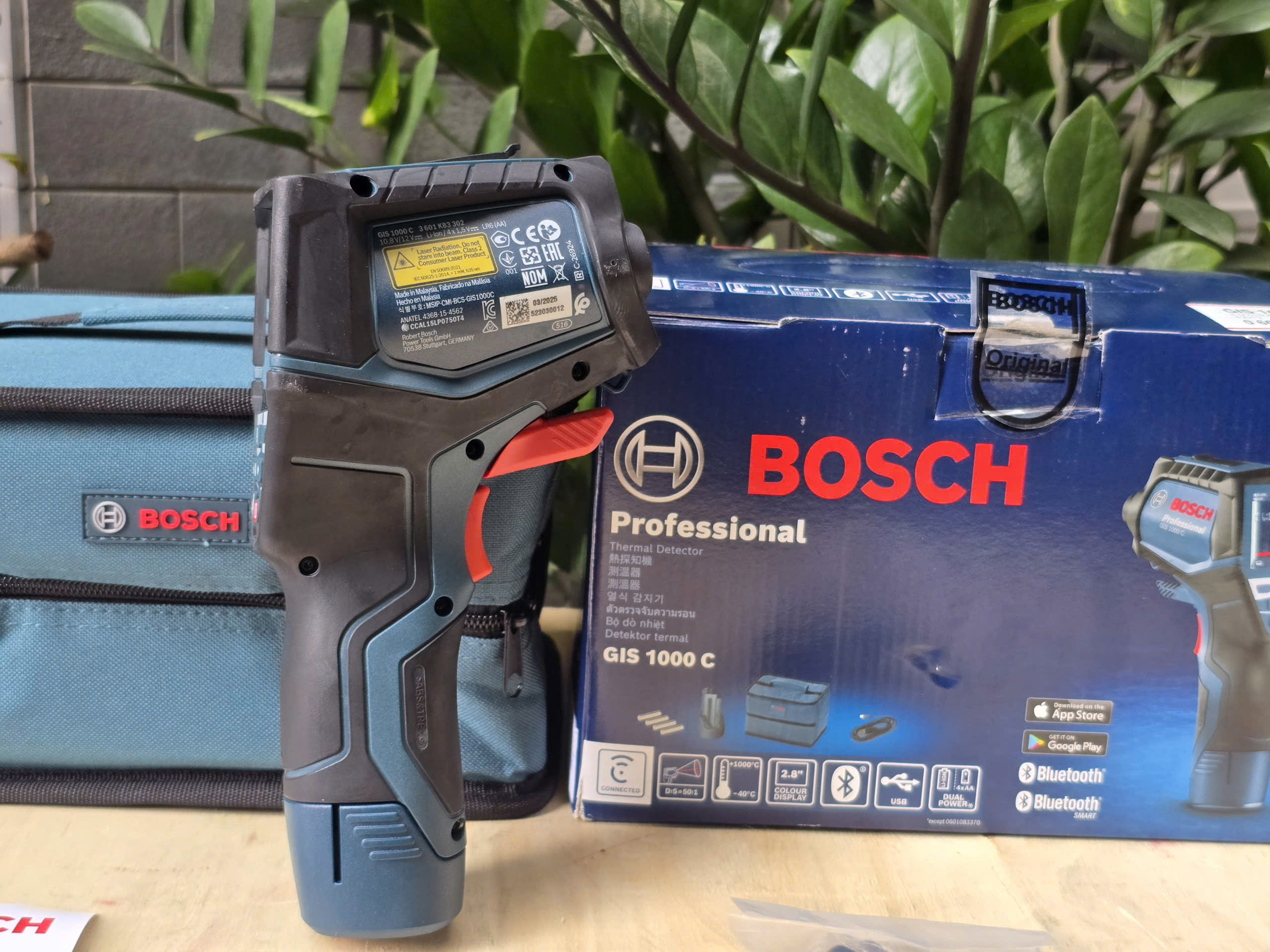 Máy đo nhiệt độ và độ ẩm Bosch GIS 1000 C giá tốt