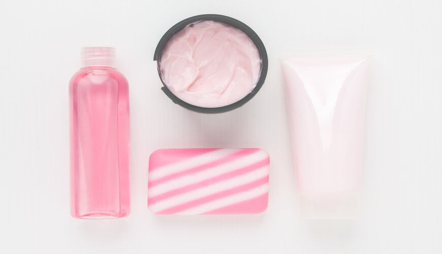 Các sản phẩm sữa rửa mặt cho da dầu được tạo ra từ rất nhiều hợp chất khác nhau