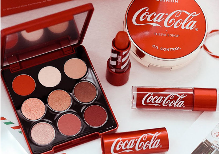 THE FACE SHOP COJÍN ANTI-OSCUROS N2 SET DE MAQUILLAJE coca cola the face shop THE FACE SHOP COJÍN ANTI-OSCUROS N2 SET DE MAQUILLAJE