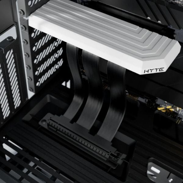 Case Máy Tính - Hyte Y40 - ATX tiên tiến