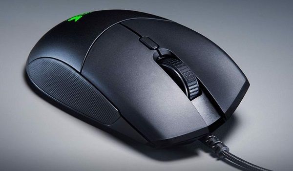 Chuột có dây sử dụng 2 phương thức để kết nối chuột với máy tính