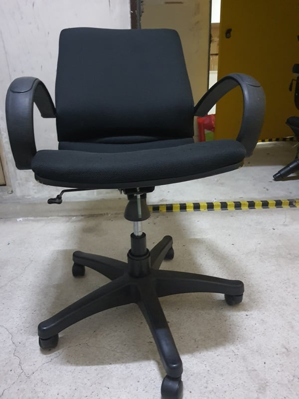 Sửa ghế xoay hư pen tại quận 7 TPHCM