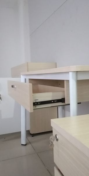 hộc ngăn kéo ngay bụng