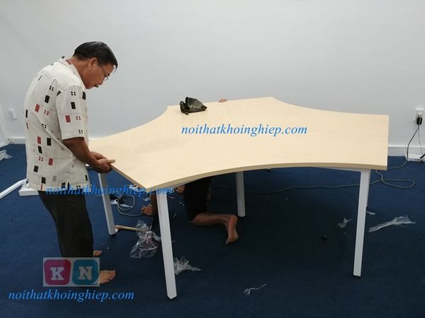 cụm bàn chân sắt 3 chỗ giá rẻ tiết kiệm