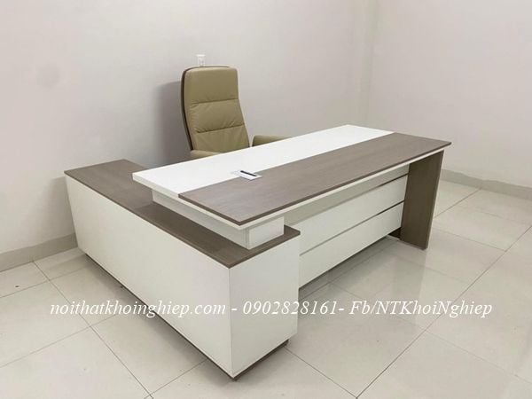 bàn giám đốc