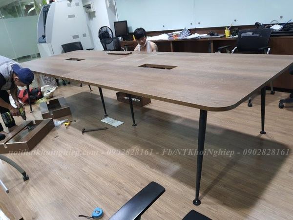 bàn làm việc 4 chỗ đẹp