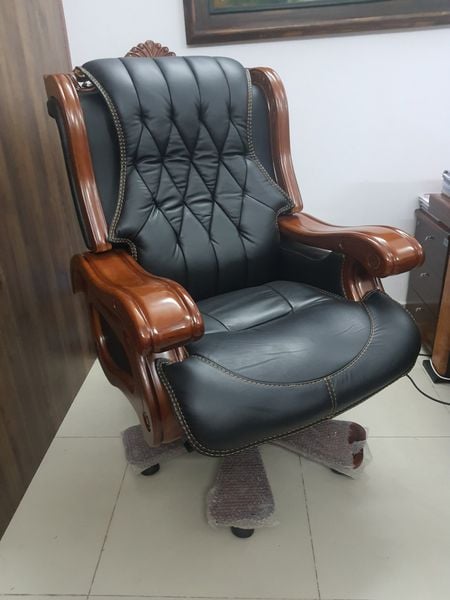 noi nhan sua ghe giam doc hu