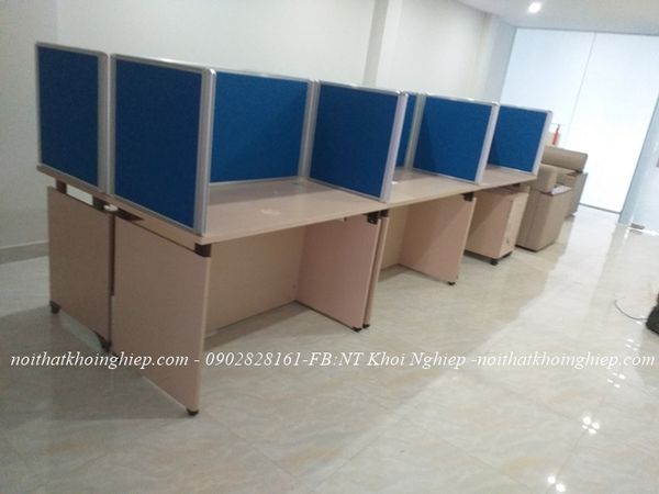 vach ngan ban lam viec telesales