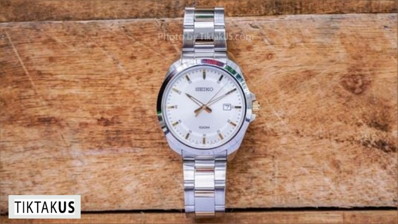 Đồng hồ nam dây thép Seiko SUR211K1