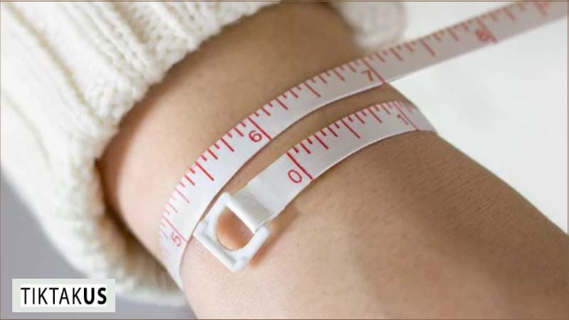 Đo kích thước cổ tay chính xác là bước quan trọng để chọn được chiếc đồng hồ vừa vặn và thoải mái