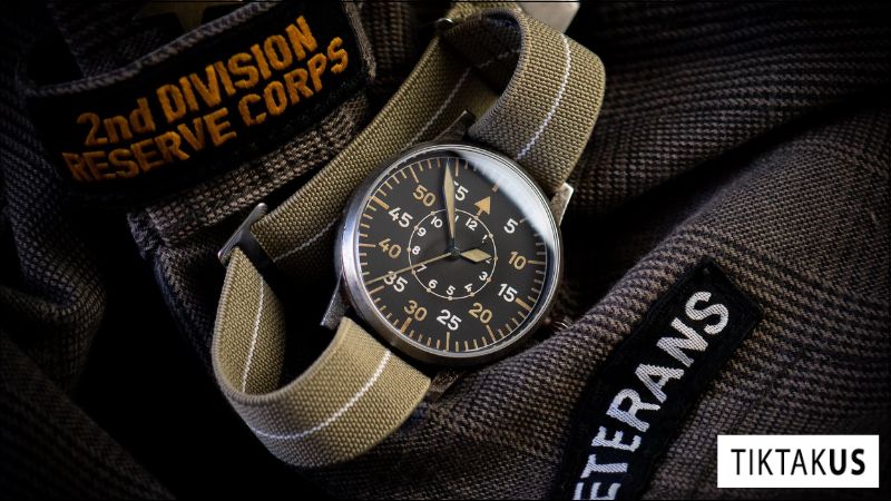 Đồng hồ quan sát